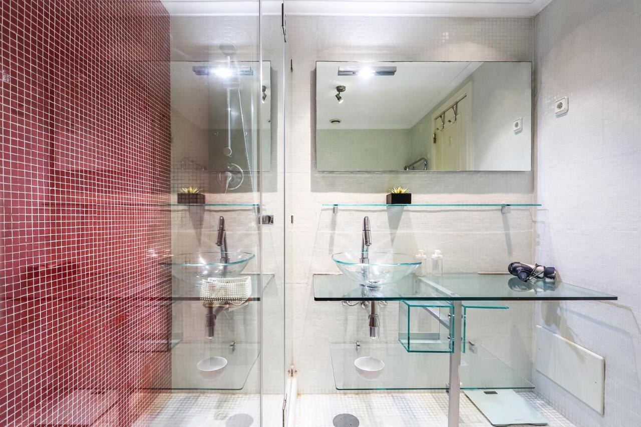 Vita Portucale ! Modern Apartment With Garage Lisbon Bagian luar foto