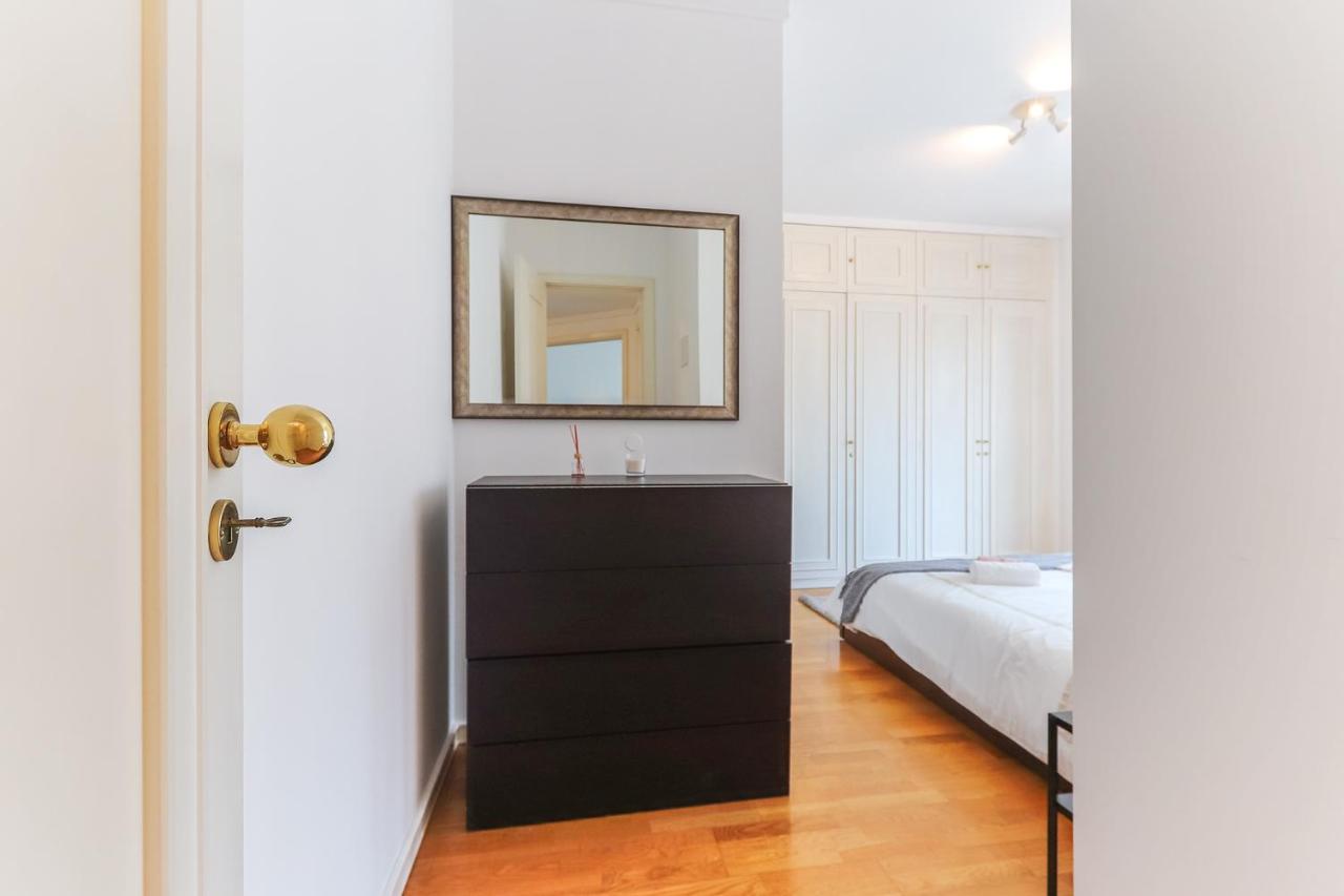 Vita Portucale ! Modern Apartment With Garage Lisbon Bagian luar foto