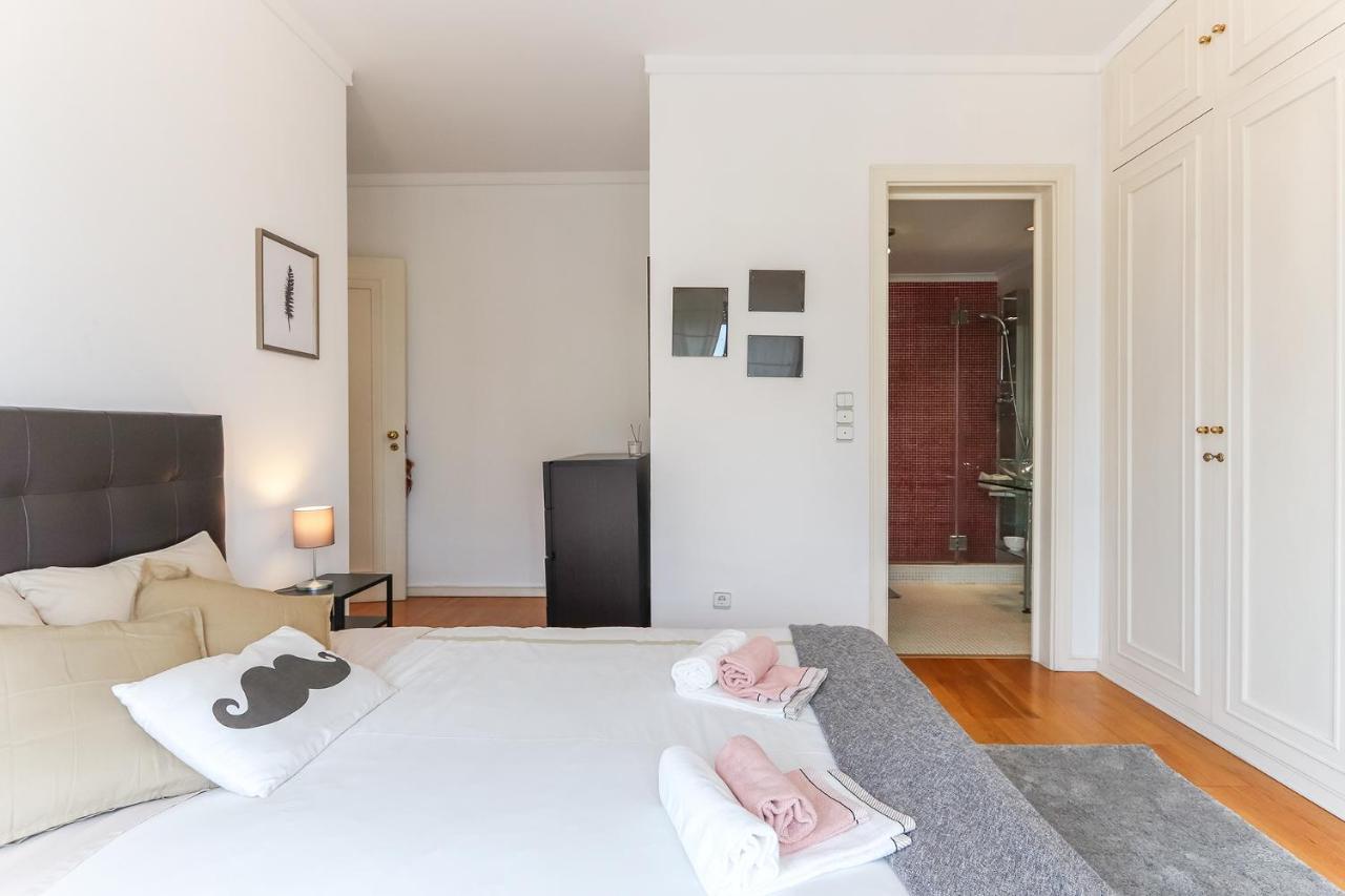 Vita Portucale ! Modern Apartment With Garage Lisbon Bagian luar foto