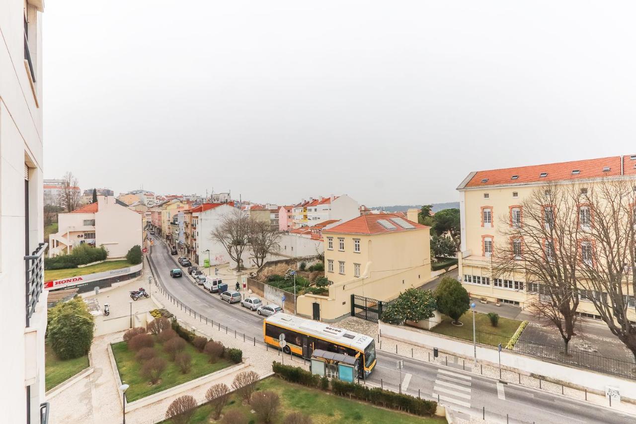 Vita Portucale ! Modern Apartment With Garage Lisbon Bagian luar foto