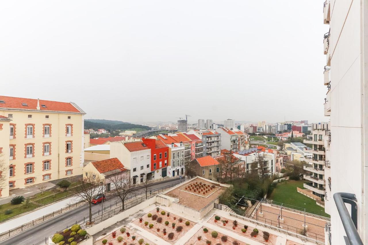 Vita Portucale ! Modern Apartment With Garage Lisbon Bagian luar foto